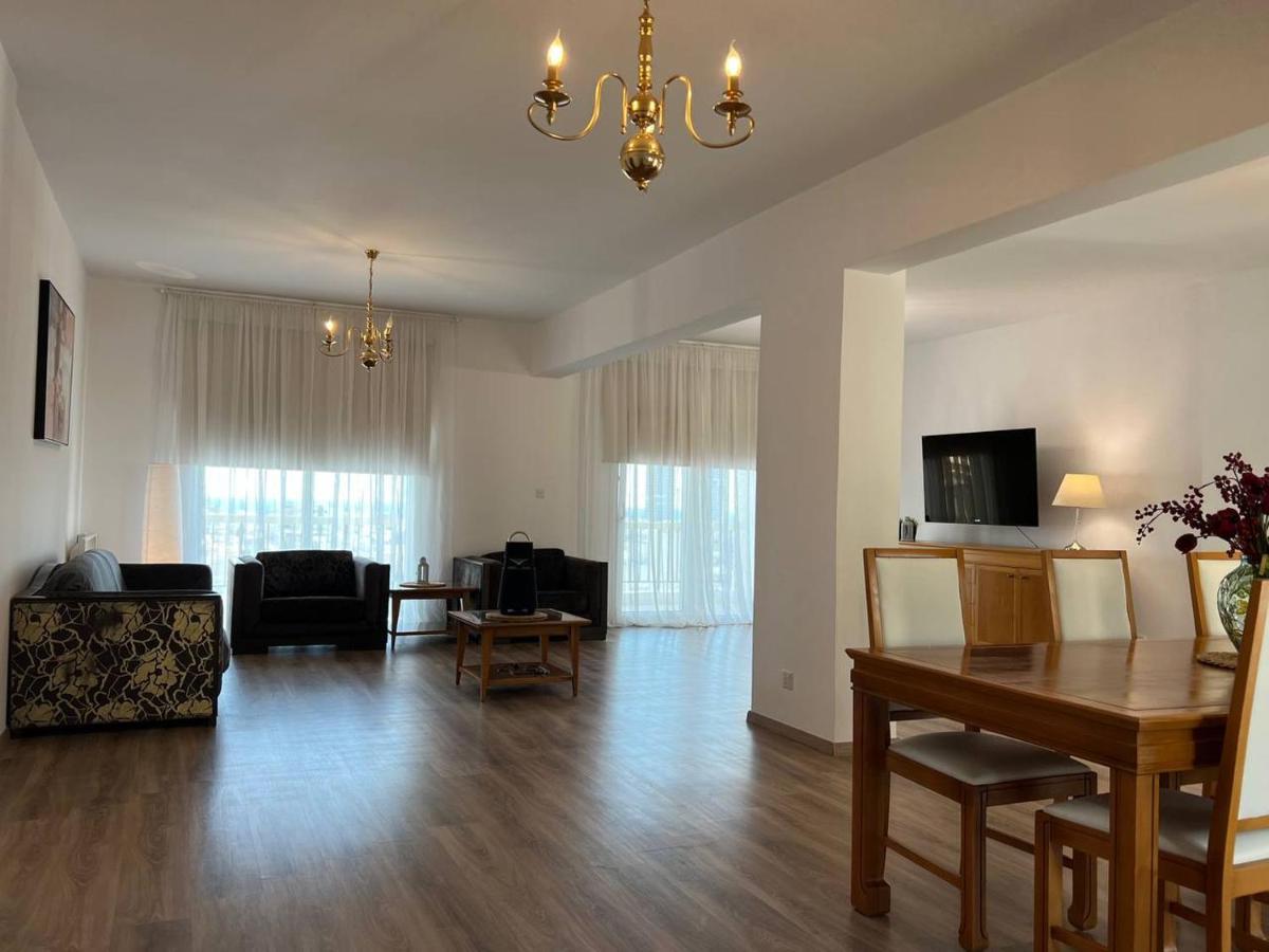 Sunny Rooms Limassol Exteriör bild