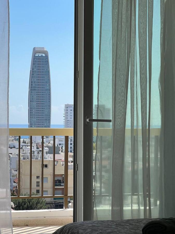 Sunny Rooms Limassol Exteriör bild